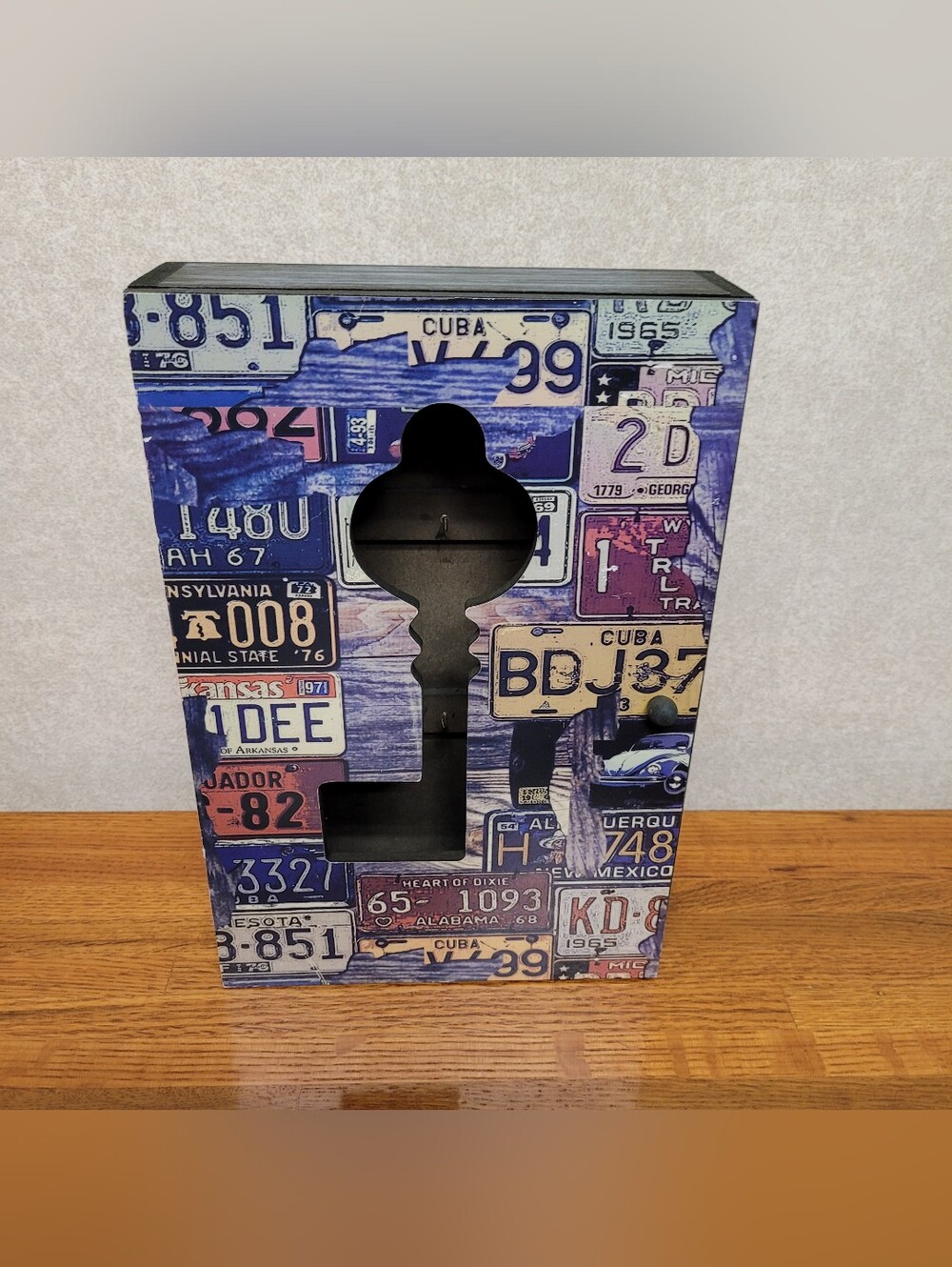 Key Holder Box - Decorative License Plate. Wall Mount